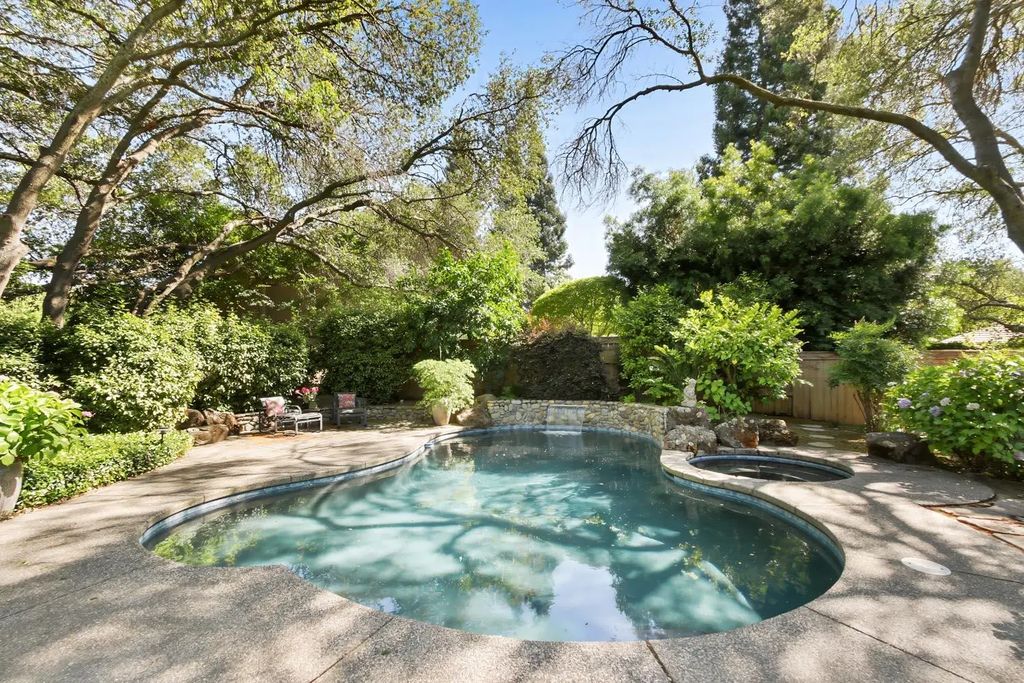 11473 Huntington Village Lane, Gold River