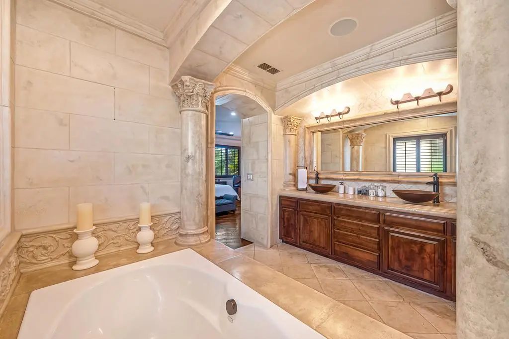 1721 Calabria Way, Roseville
