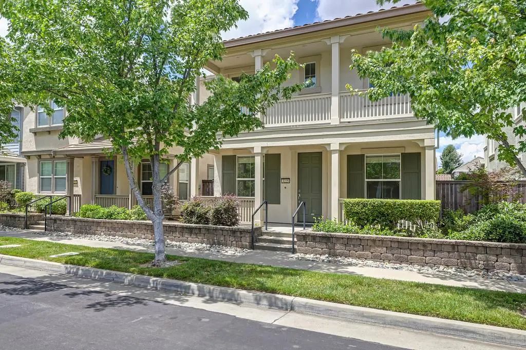 3225 Parkham Drive, Roseville