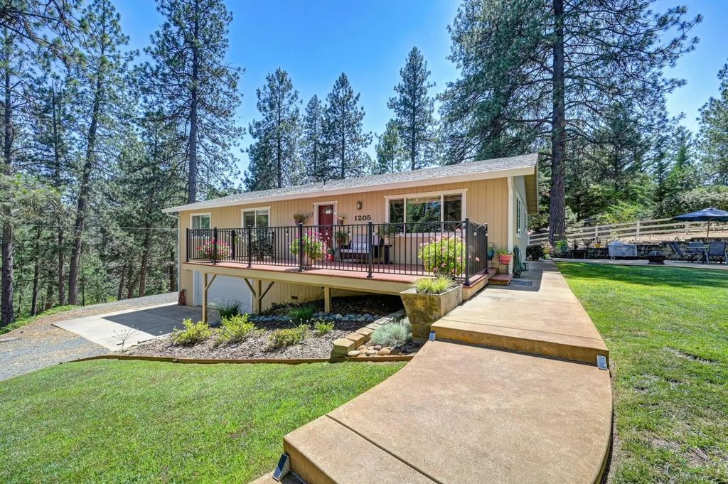 1205 Tokayana Ranch Lane, Colfax