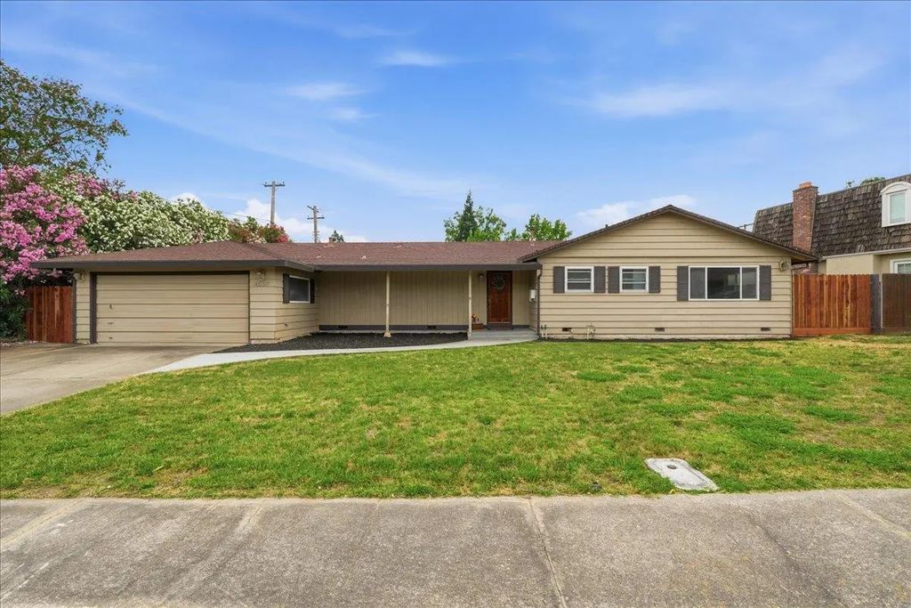 4607 Hixon Circle, Carmichael