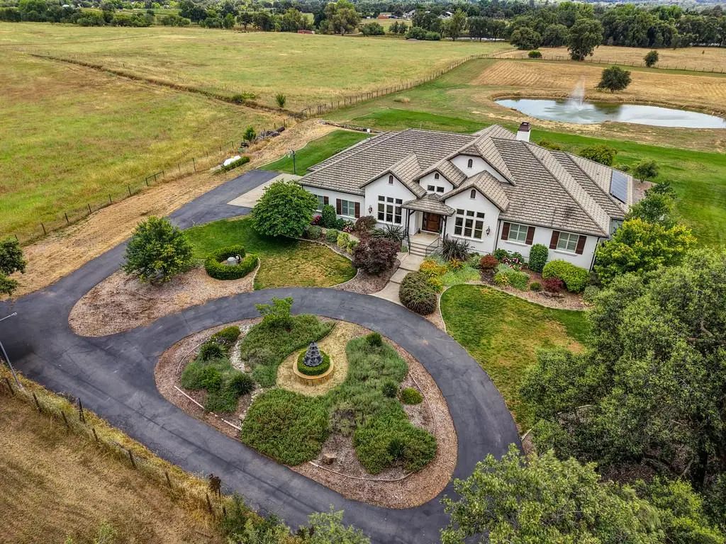 2990 Ironwood Lane, Lincoln