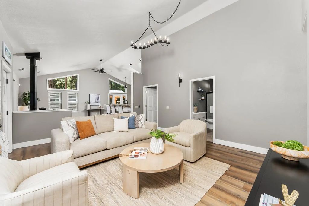 20065 Spring Garden Road, Foresthill