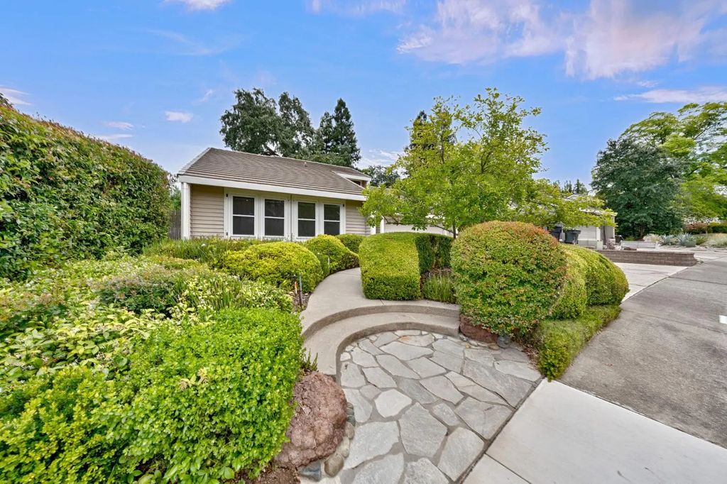 5208 Lincoln Villa Way, Fair Oaks