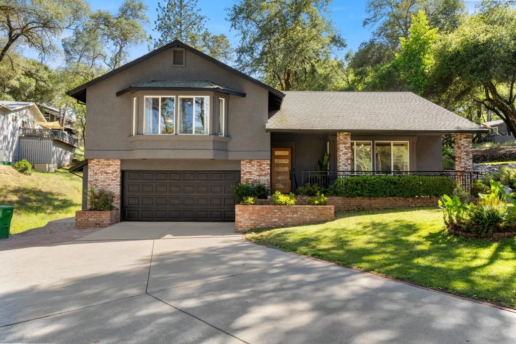 11101 Greenbriar Way, Auburn