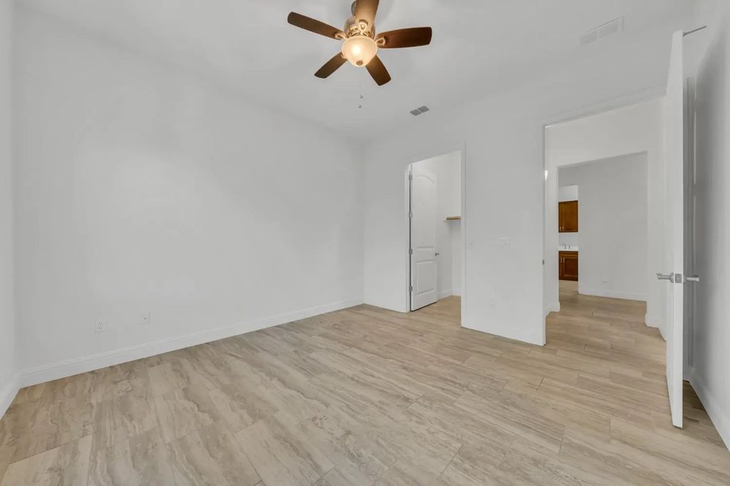 711 Mousebird Court, Lincoln