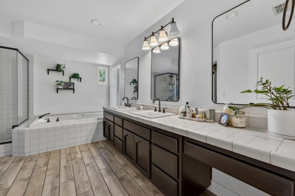 5723 Crown Court, Rocklin