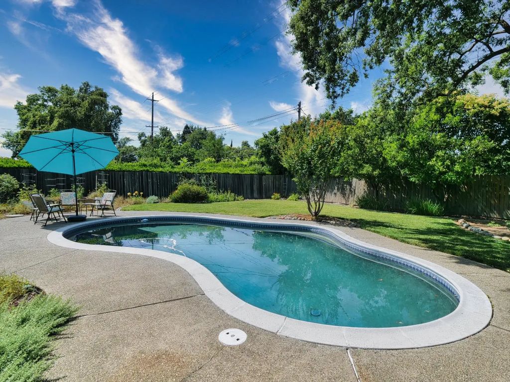 9179 Pershing Avenue, Orangevale