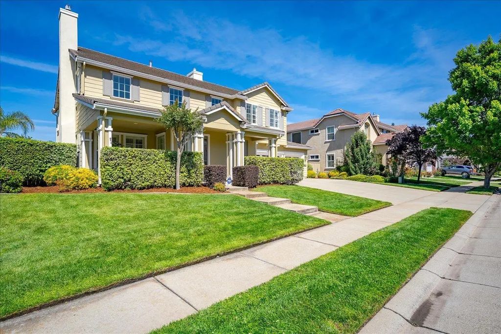 8704 Tapaderas Loop, Roseville