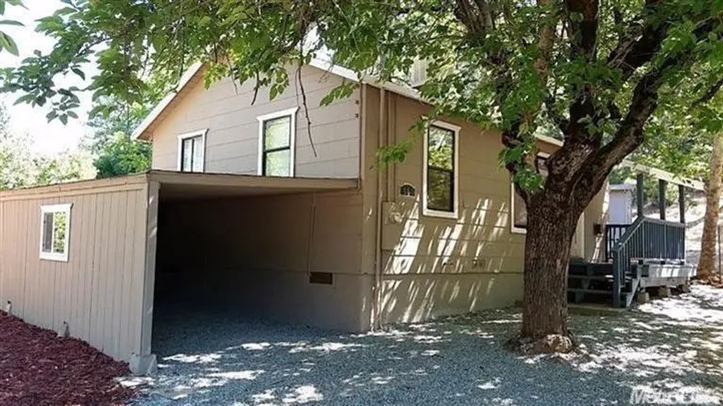 111 Ponderosa Way, Colfax