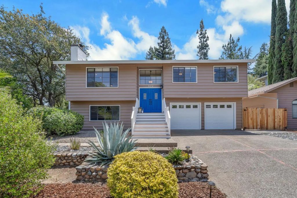 924 Yosemite Lane, El Dorado Hills