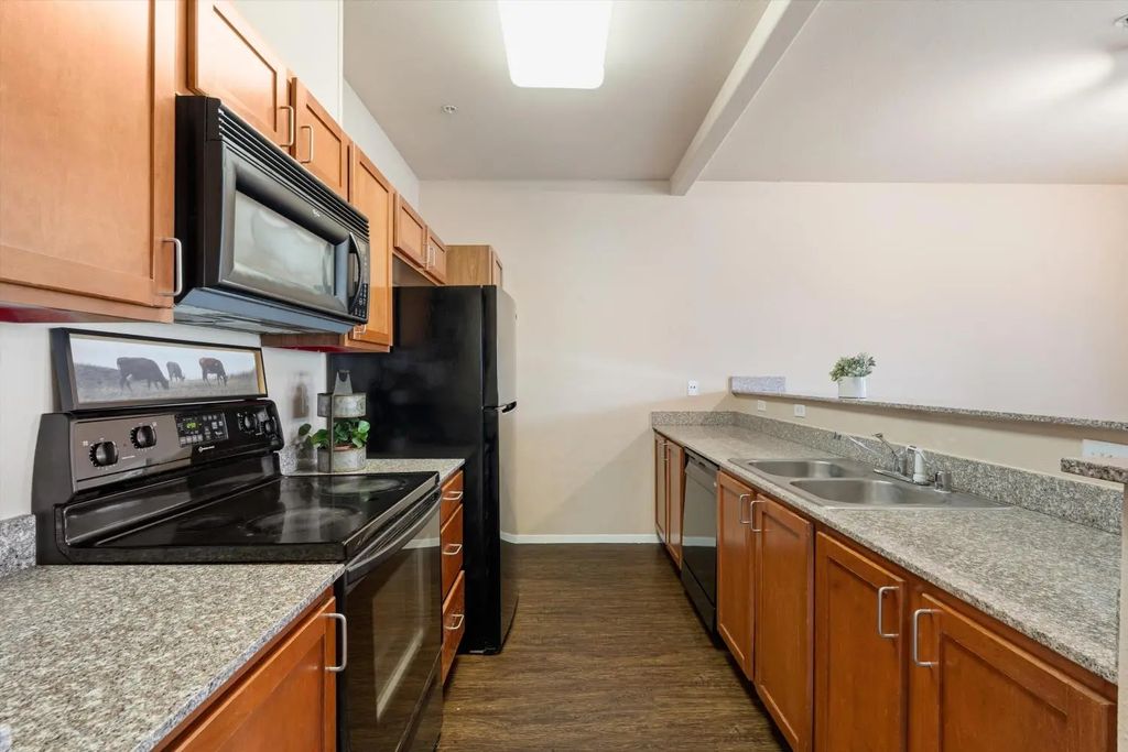 4200 E Commerce Way 2312, Sacramento