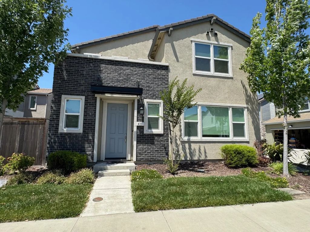 4351 Shingle Oak Lane, Sacramento