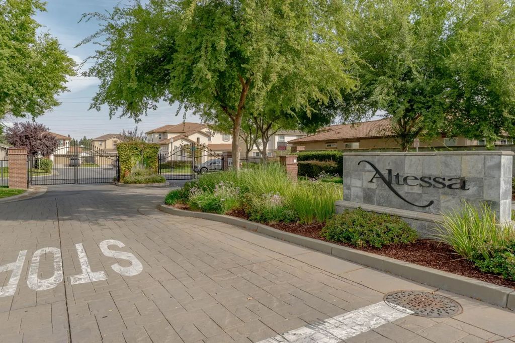 1472 Snapdragon Lane, Roseville