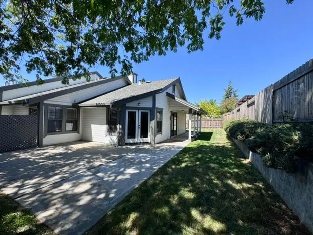 1205 Saddle Court, Auburn