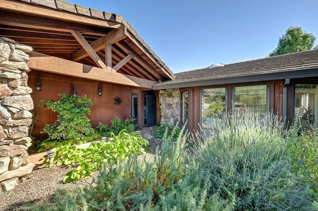 1106 Nob Hill Court, Roseville