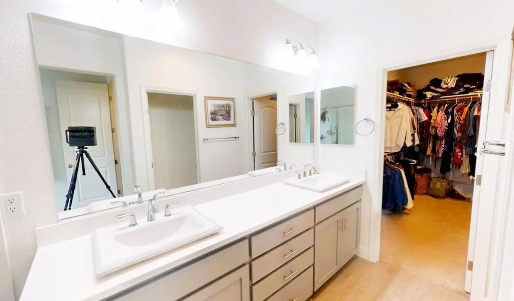6048 New Moon Drive, Roseville