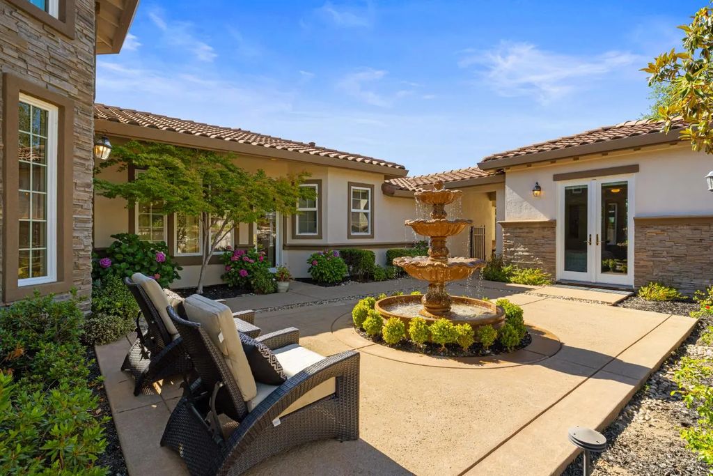 832 Royal Troon Place, El Dorado Hills