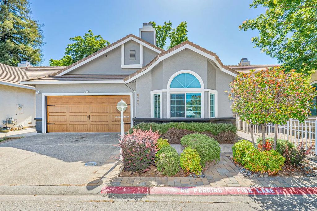 9121 Nola Place, Orangevale