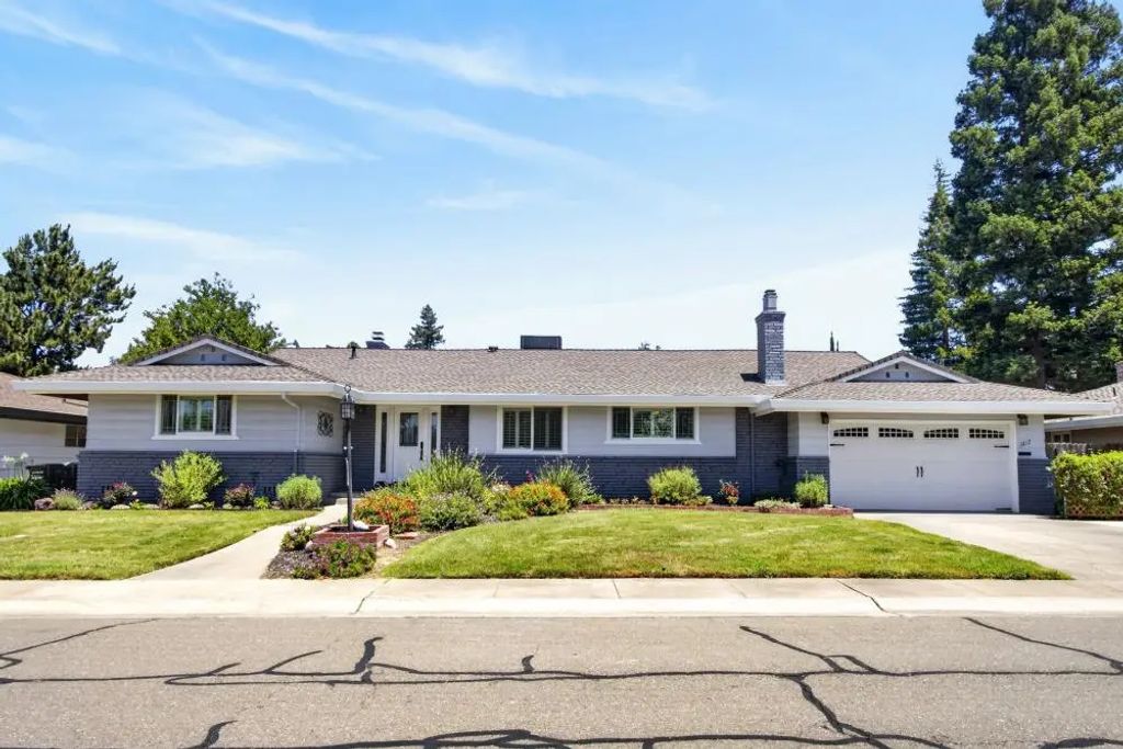 3812 Dell Rd., Carmichael