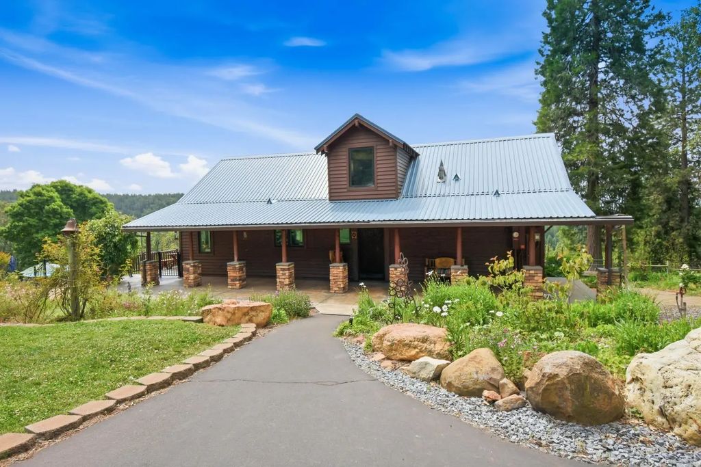 29070 Ridge View Road, Foresthill