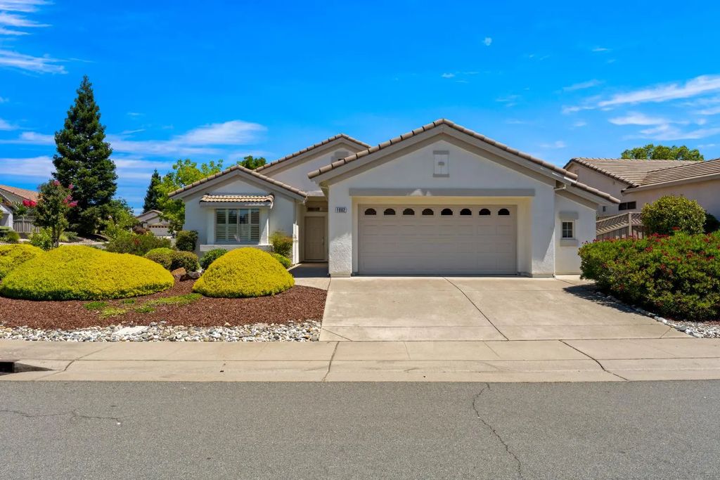 1002 Stone Pine Ln, Lincoln