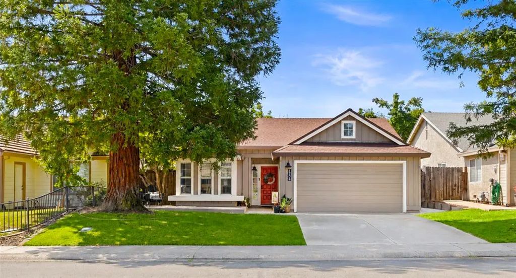 1204 Schooner Drive, Roseville