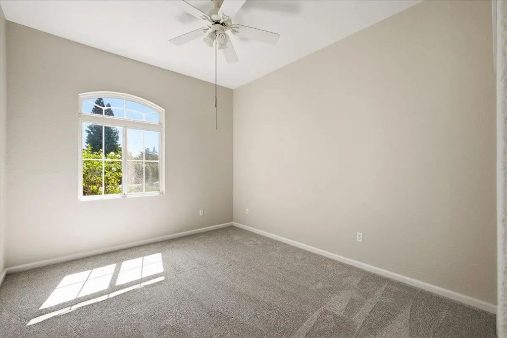 7001 Timberrose Way, Roseville