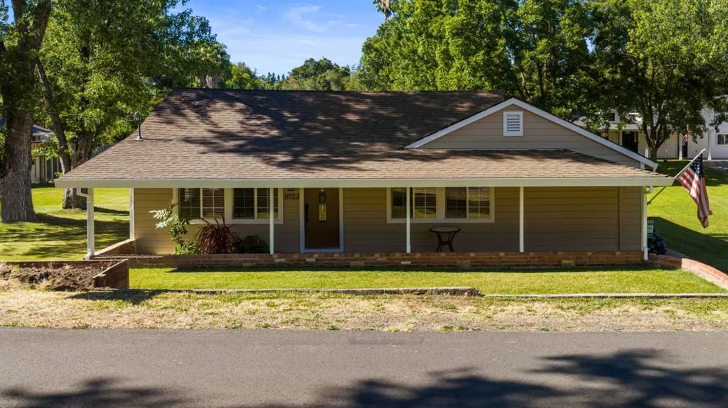 8723 Phoenix Avenue, Fair Oaks
