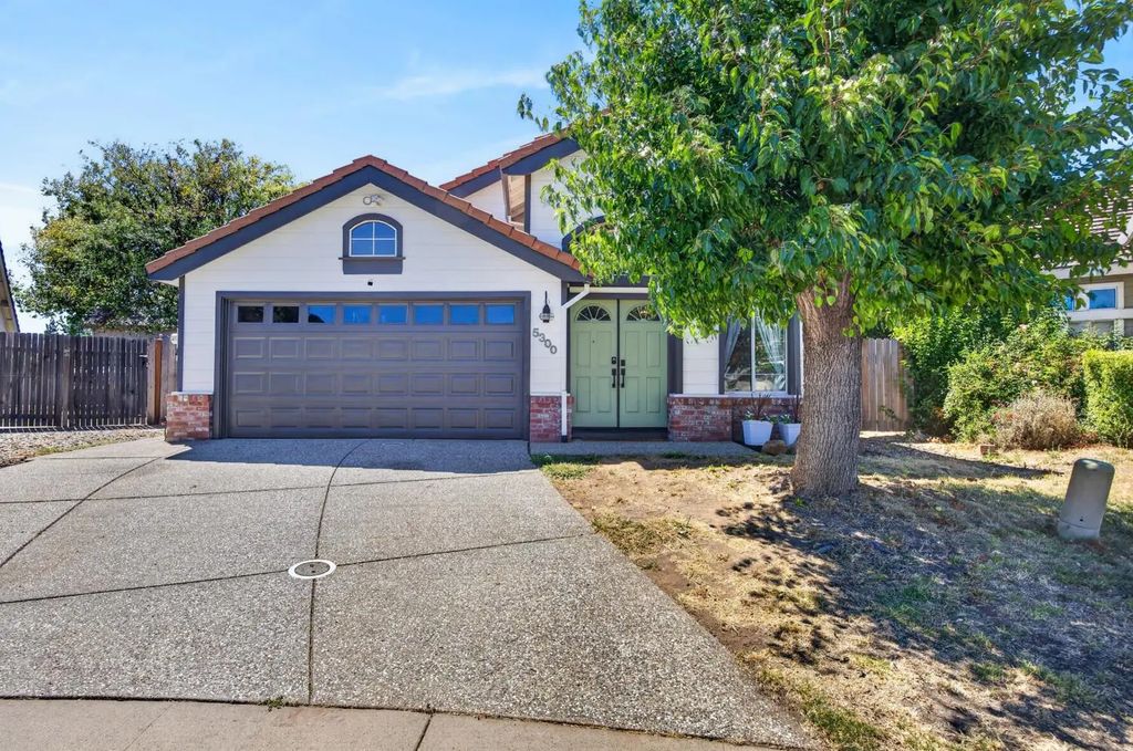 5300 Harvest Moon Court, Elk Grove