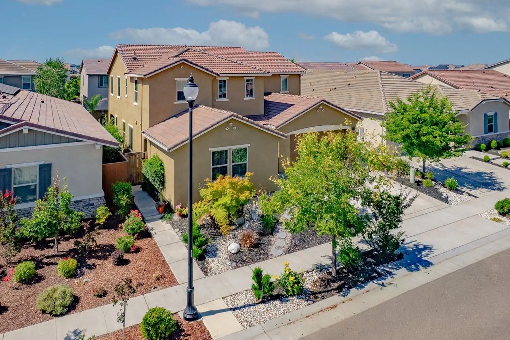 2145 Somers Street, Roseville
