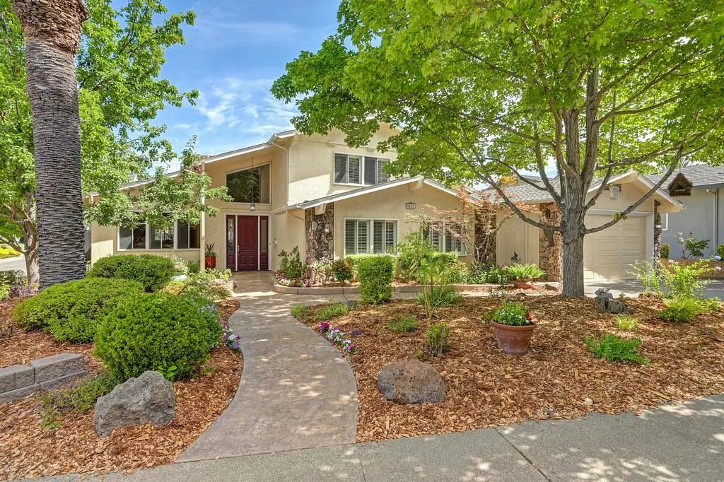 7121 Willey Way, Carmichael