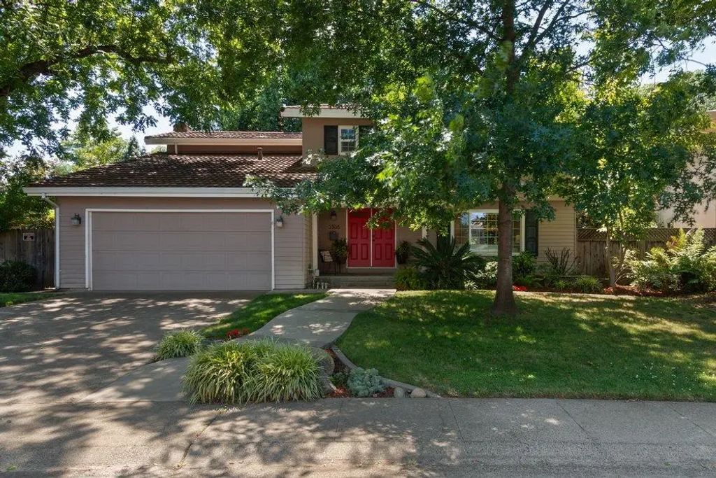 5308 Jamiewood Court, Carmichael