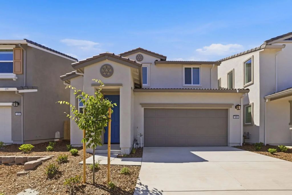 1251 Leonhardt Loop, Lincoln