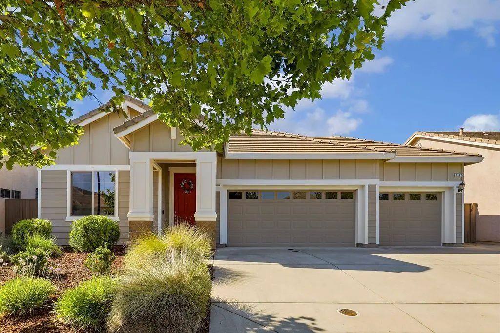 3032 Oak Trail Way, Roseville
