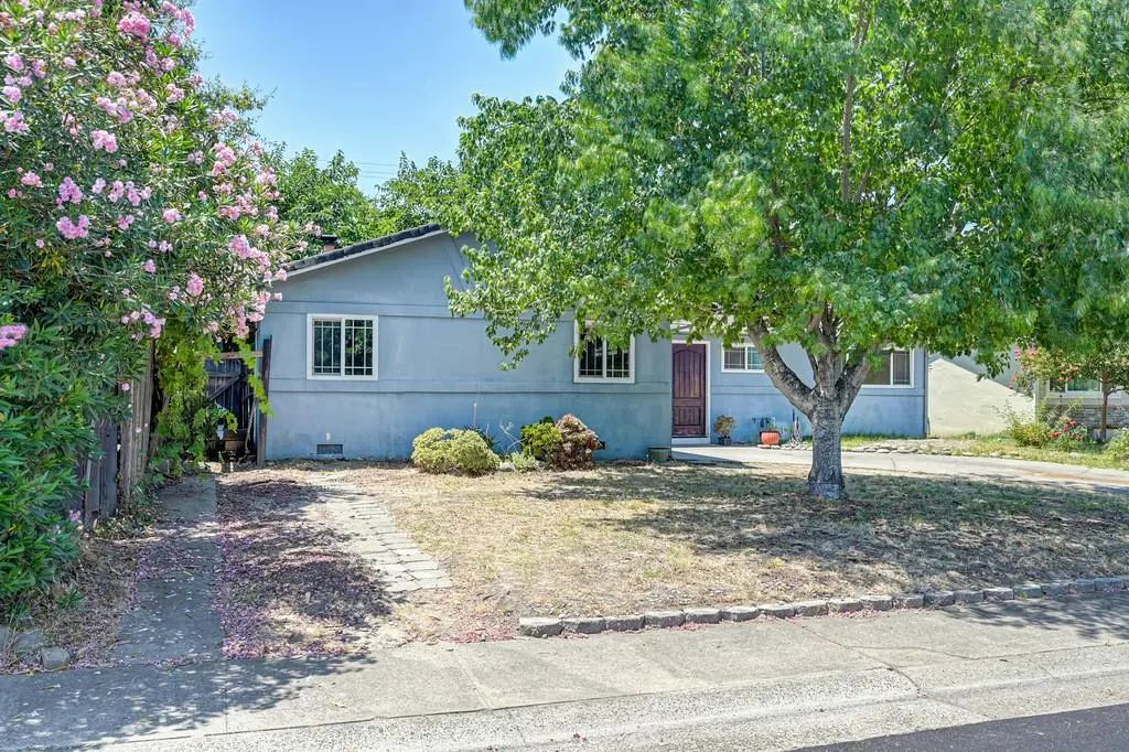8205 Tanoak Way, Citrus Heights