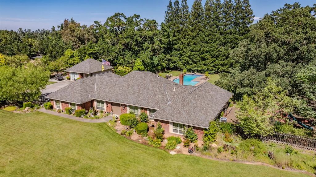 9069 Bader Road, Elk Grove