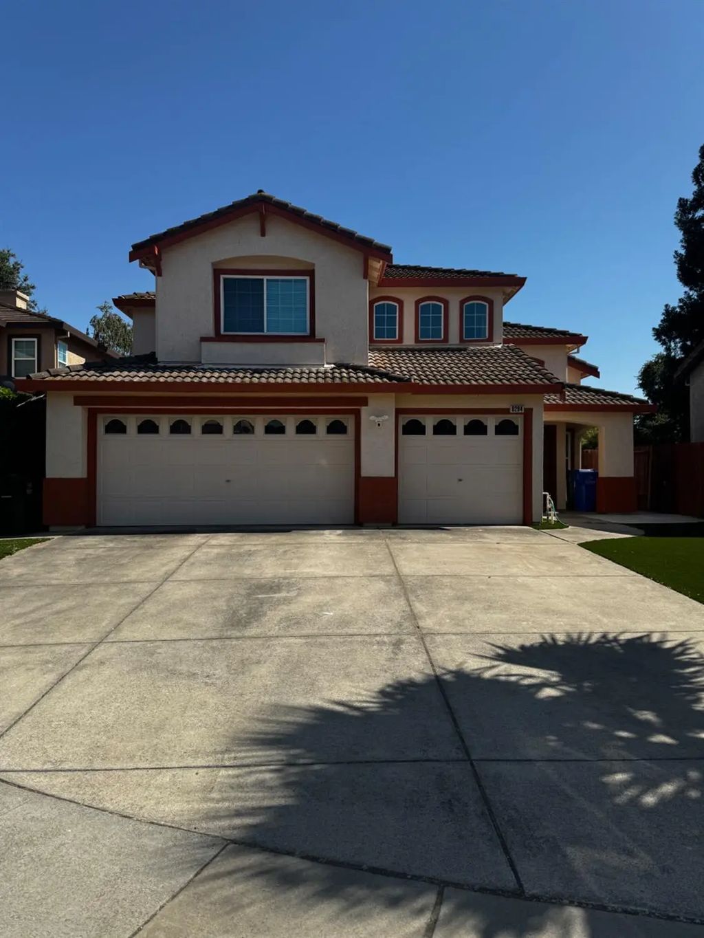 8284 Oakbark Court, Elk Grove