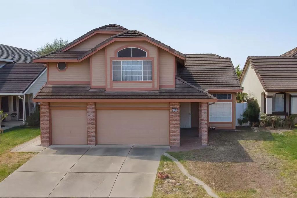 8668 Gossamer Way, Elk Grove