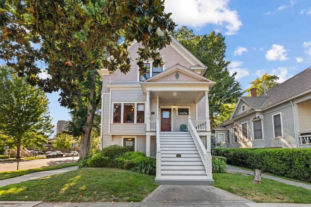 530 10th Street, Sacramento