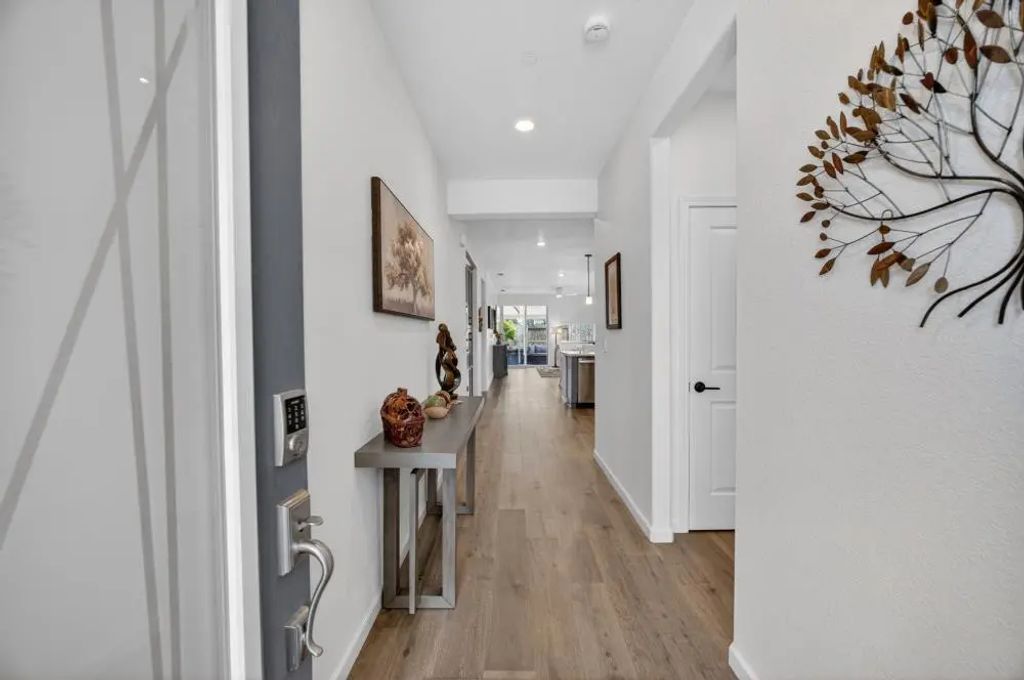 1452 Carson River Loop, Lincoln