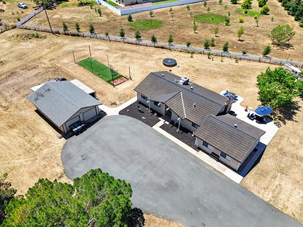 11890 Cresthill Drive, Elk Grove