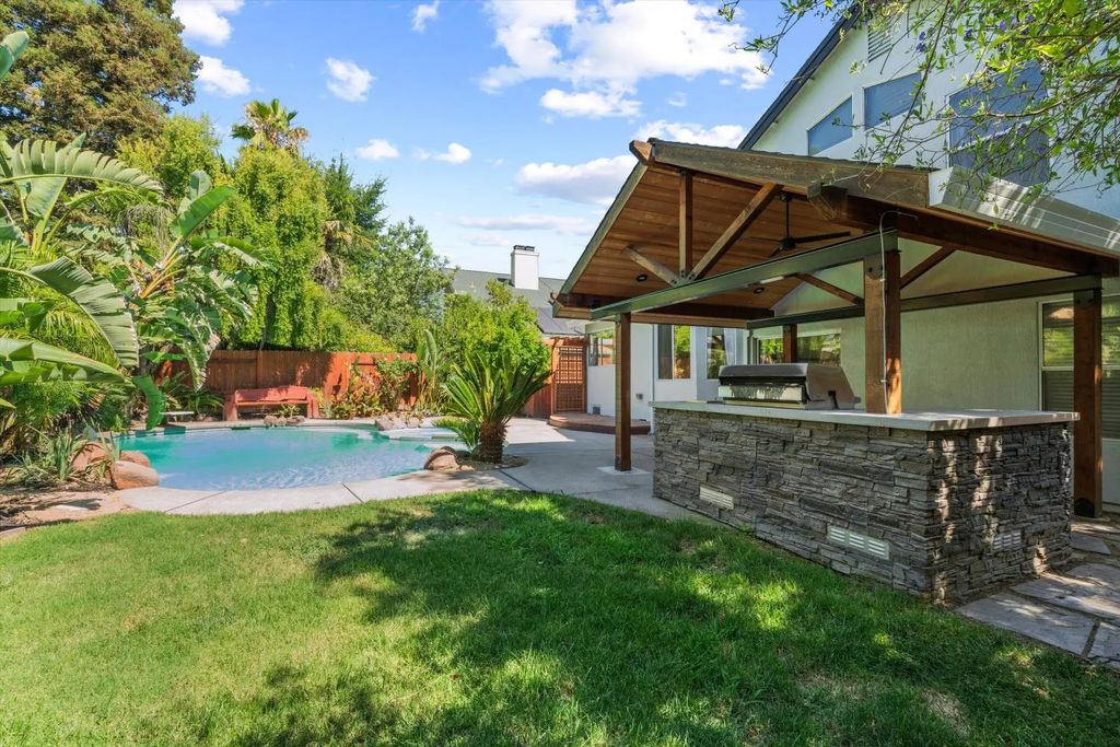 3921 Simi Valley Way, Antelope