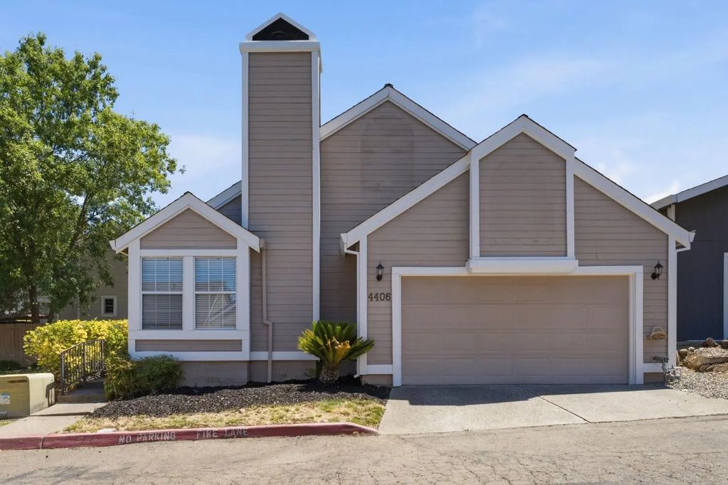 4406 Andrew Alan Lane, Fair Oaks