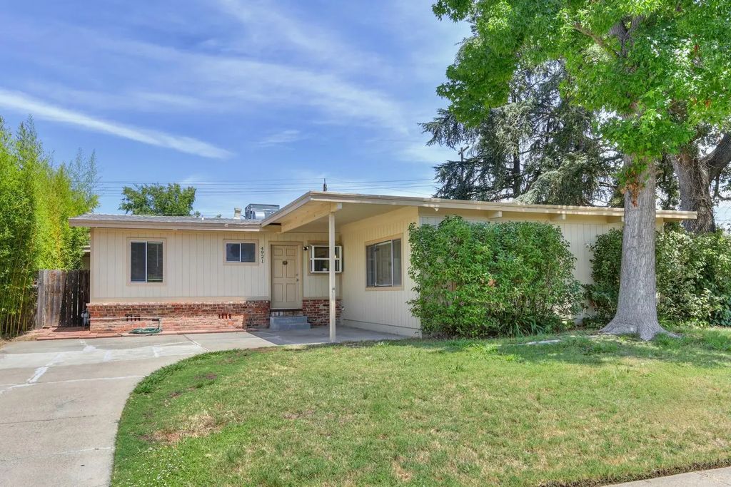 4921 Foster Way, Carmichael