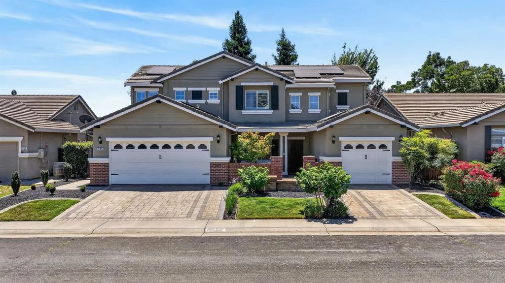 345 Saint Lucia Way, Lincoln
