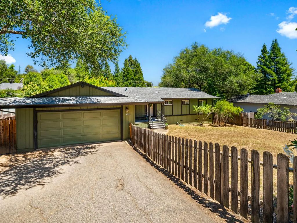 3591 Cambridge Road, Cameron Park