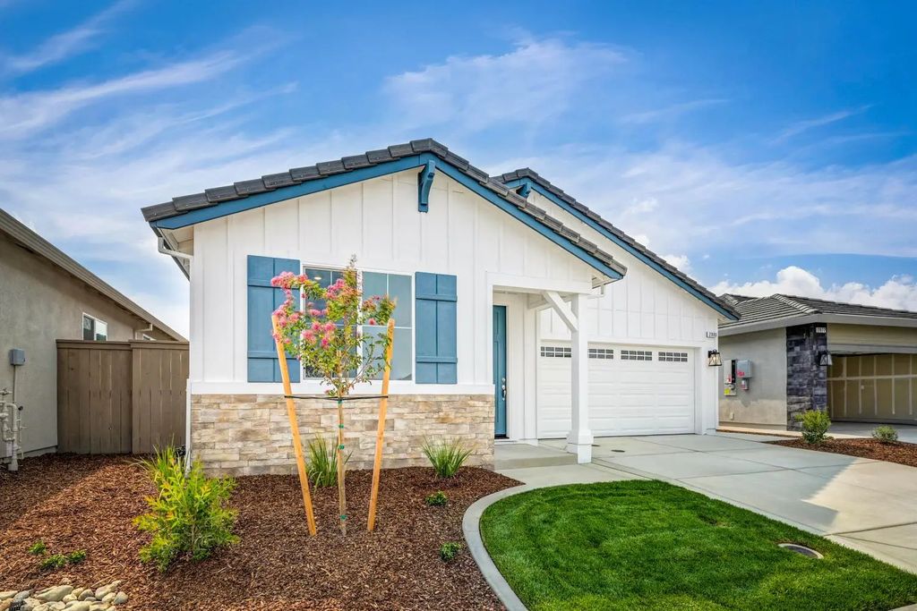 2080 Blue Coppice Way, Roseville