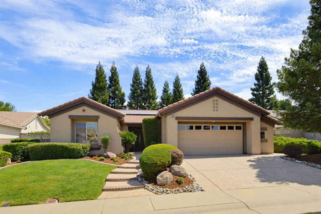 1945 Laurelhurst Lane, Lincoln