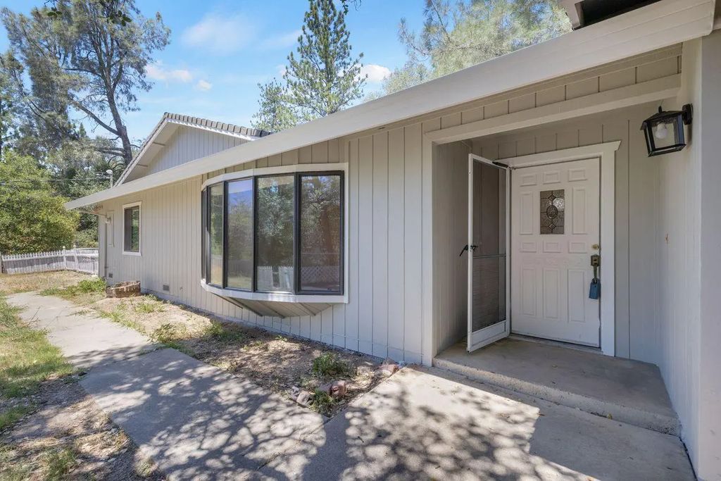 1785 Zia Road, Placerville